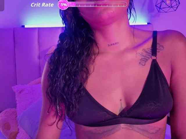 NAHOMII-BROWN webcam