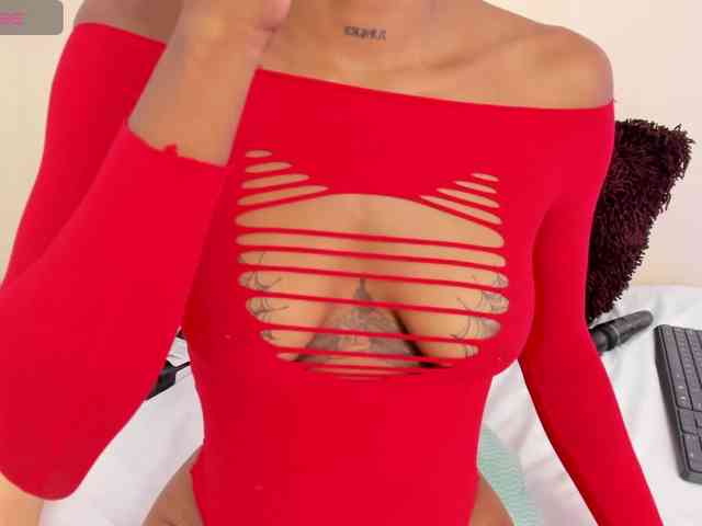 NAHOMII-BROWN webcam