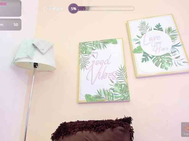 NAHOMII-BROWN webcam