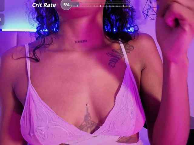 NAHOMII-BROWN webcam