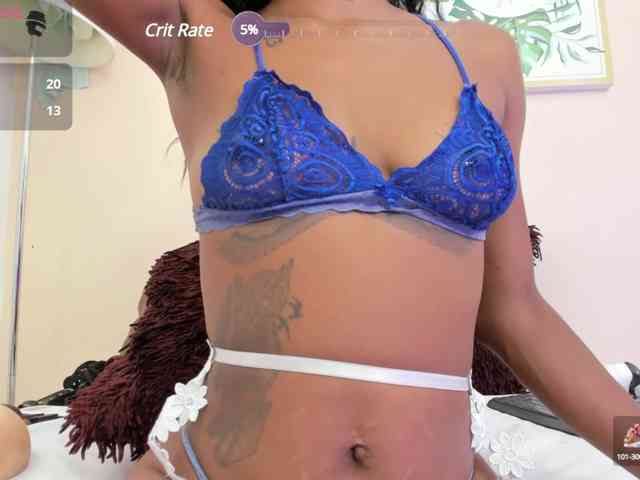 NAHOMII-BROWN webcam