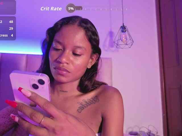 NAHOMII-BROWN webcam