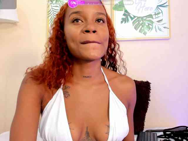 NAHOMII-BROWN webcam