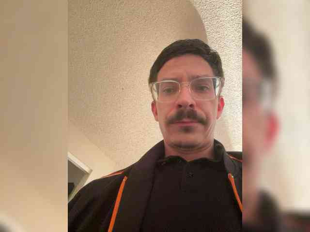 Vincefux Live Webcam on BongaCams