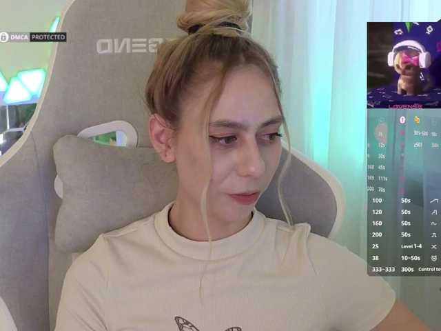 -Light-Fury-'s BongaCams show and profile