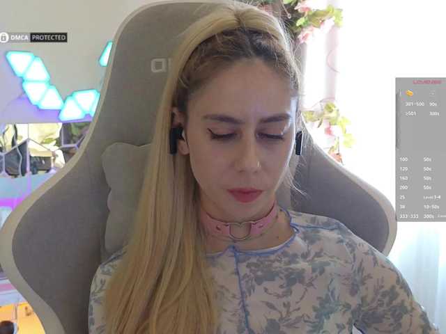 -Light-Fury-'s BongaCams show and profile