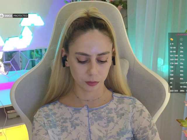 -Light-Fury-'s BongaCams show and profile