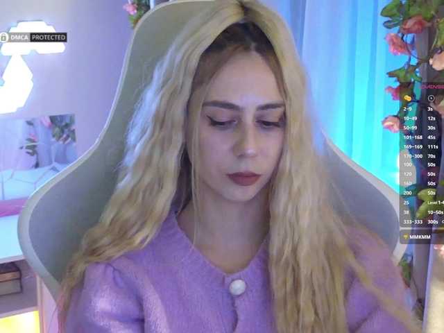 -Light-Fury-'s BongaCams show and profile