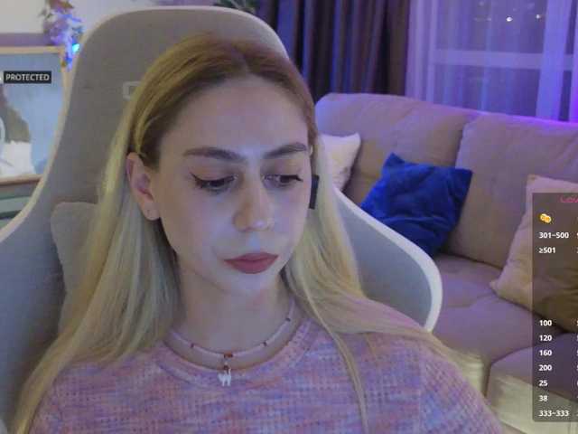 -Light-Fury-'s BongaCams show and profile