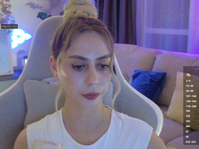 -Light-Fury-'s BongaCams show and profile