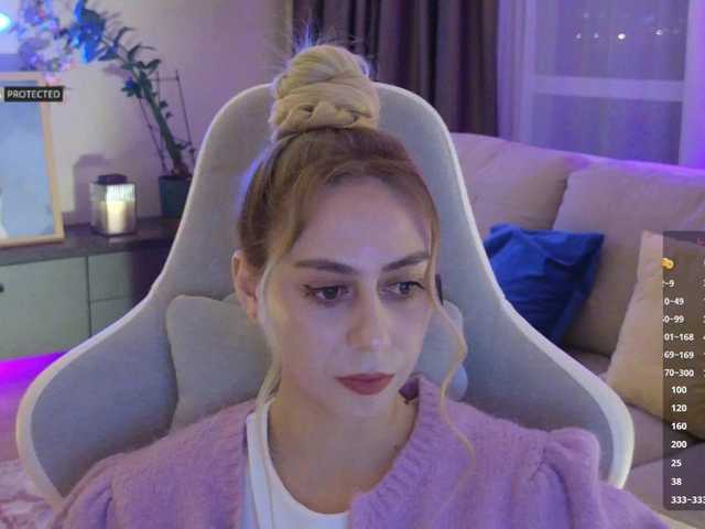 -Light-Fury-'s BongaCams show and profile