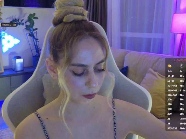 -Light-Fury-'s BongaCams show and profile