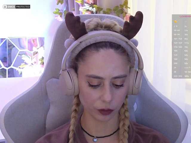 -Light-Fury-'s BongaCams show and profile