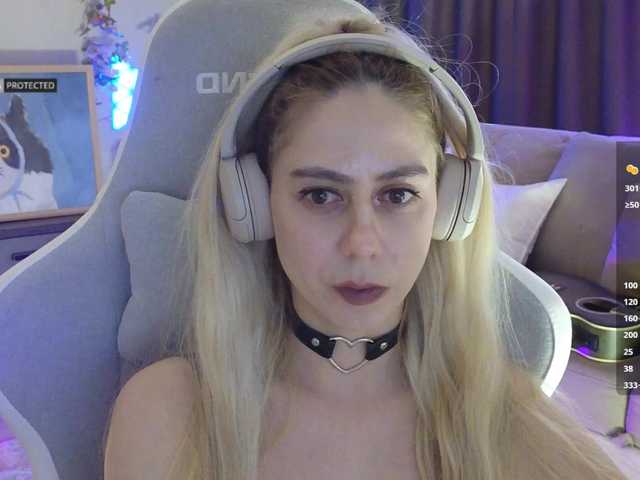 -Light-Fury- Live Cam on BongaCams