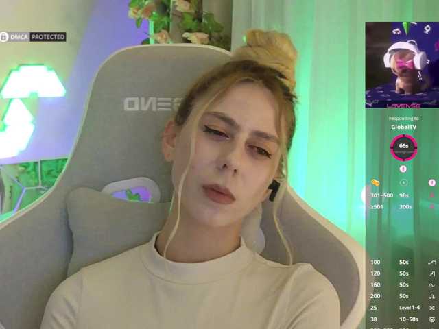 -Light-Fury-'s BongaCams show and profile