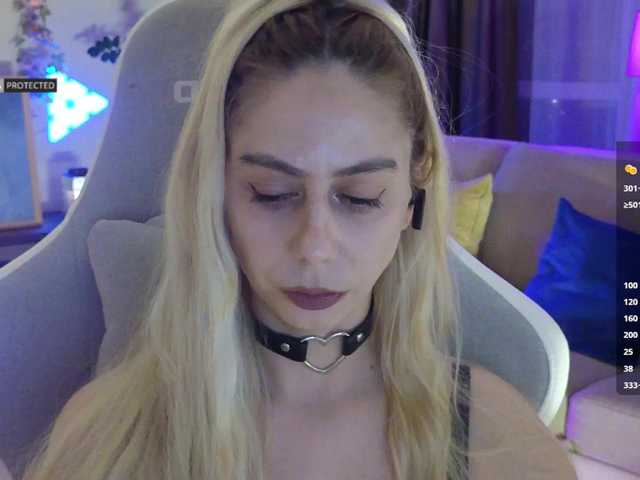 -Light-Fury-'s BongaCams show and profile