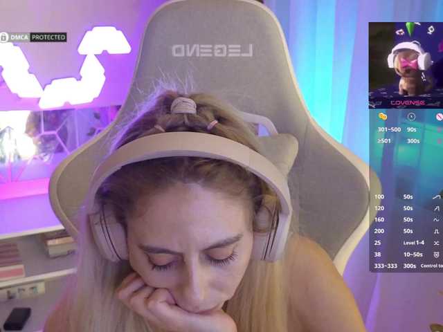 -Light-Fury- Live Cam on BongaCams