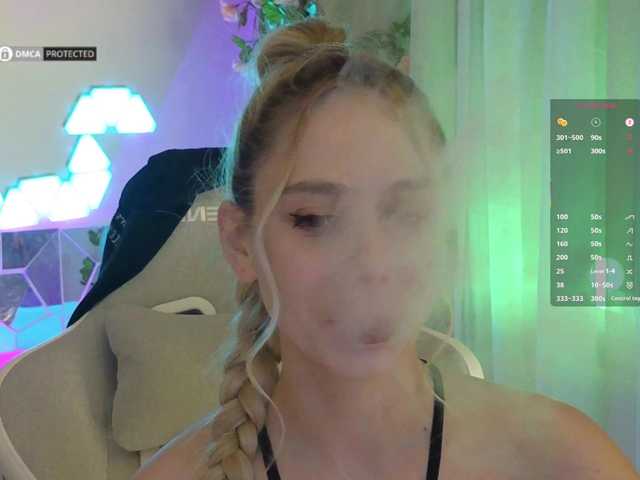 -Light-Fury-'s BongaCams show and profile