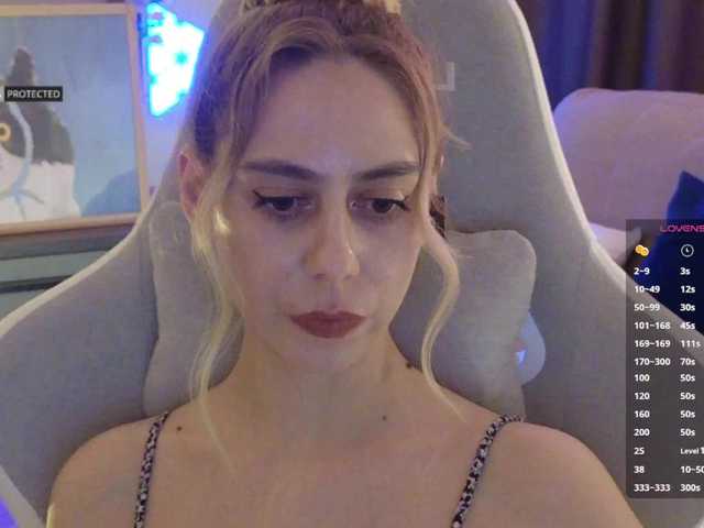 -Light-Fury-'s BongaCams show and profile