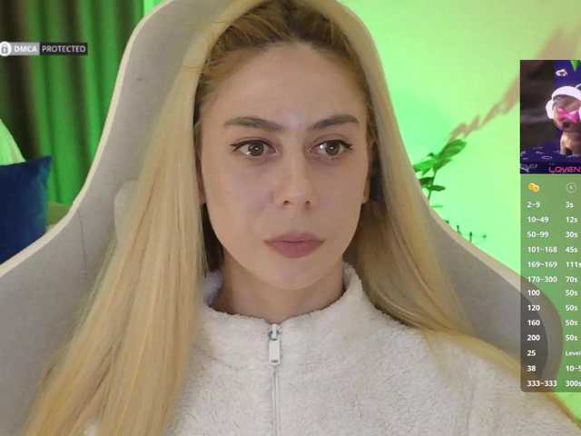 -Light-Fury-'s BongaCams show and profile