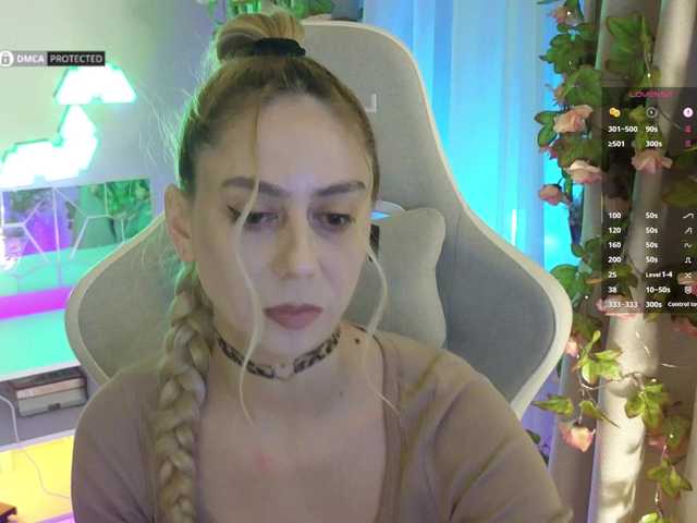 -Light-Fury-'s BongaCams show and profile