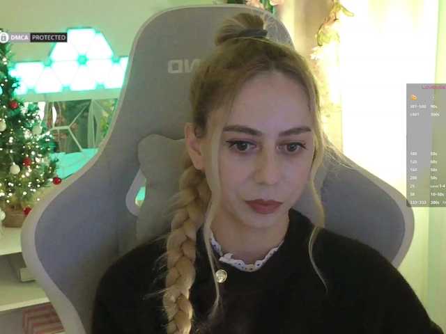 -Light-Fury-'s BongaCams show and profile