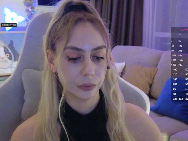 -Light-Fury-'s BongaCams show and profile