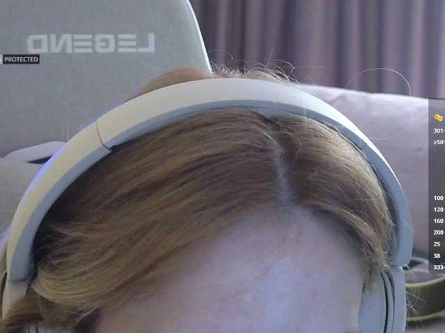 -Light-Fury-'s BongaCams show and profile