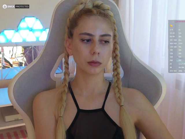 -Light-Fury-'s BongaCams show and profile