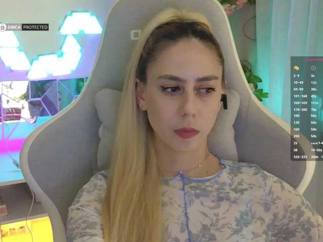 -Light-Fury-'s BongaCams show and profile