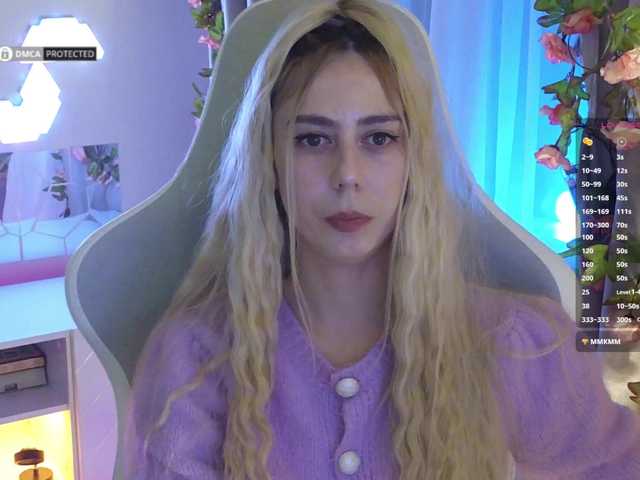 -Light-Fury-'s BongaCams show and profile