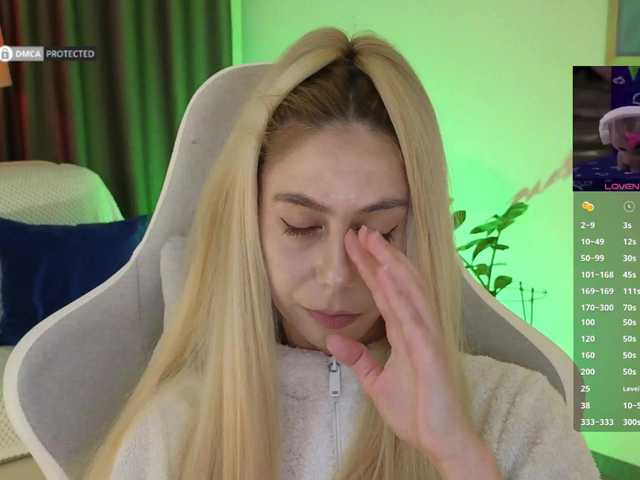 -Light-Fury-'s BongaCams show and profile