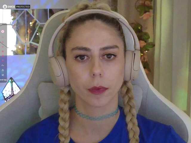 ballerina_capuchina webcam
