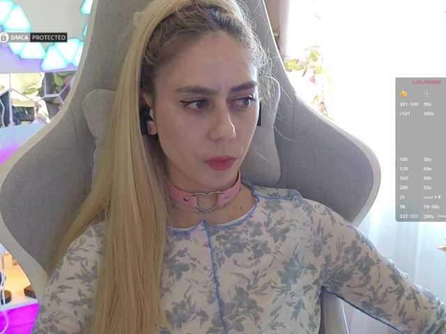 -Light-Fury-'s BongaCams show and profile