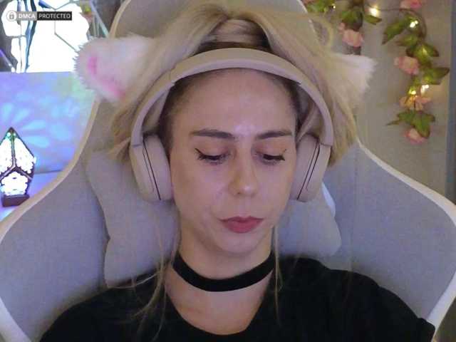 Watch ballerina_capuchina Streaming Live