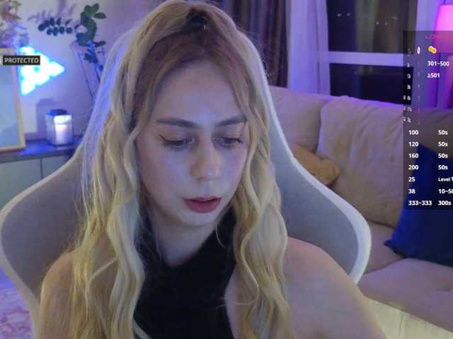 -Light-Fury-'s BongaCams show and profile