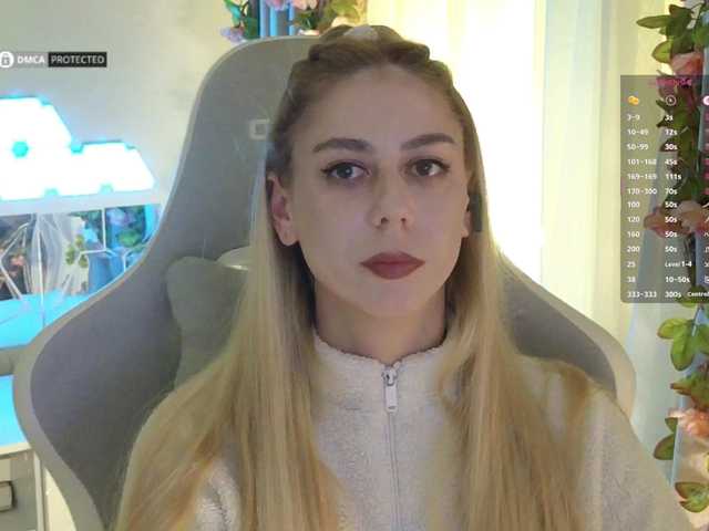 -Light-Fury-'s BongaCams show and profile