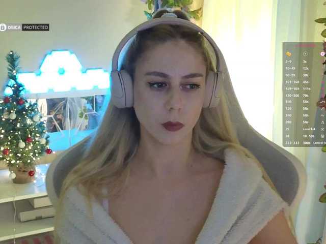 -Light-Fury-'s BongaCams show and profile