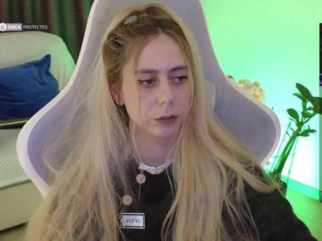 le modèle Danil__Kolbasenko est en webcam porno dans un show sur le site bongacams, il possède les tags suivants: White/Caucasian,Blonde,Shaved