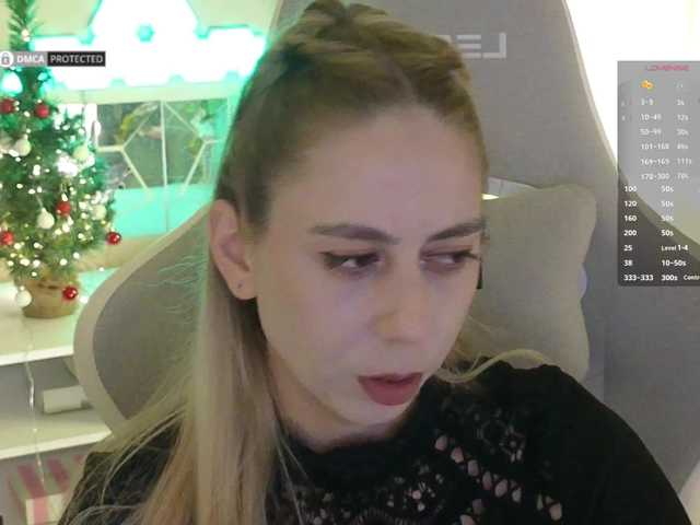 -Light-Fury-'s BongaCams show and profile