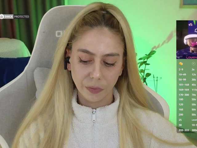 -Light-Fury-'s BongaCams show and profile