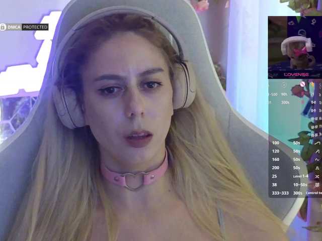 -Light-Fury-'s BongaCams show and profile