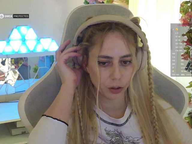 -Light-Fury-'s BongaCams show and profile