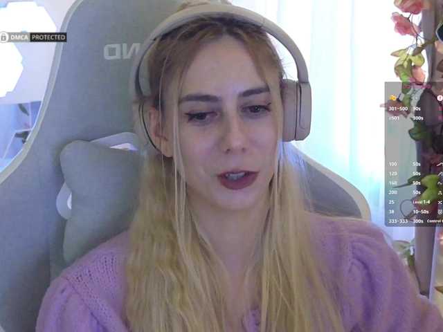 -Light-Fury-'s BongaCams show and profile