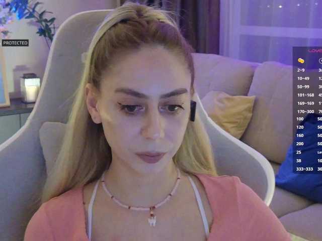 -Light-Fury-'s BongaCams show and profile