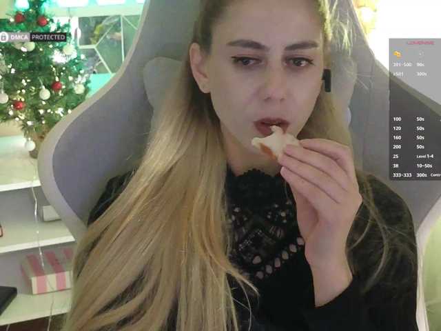 -Light-Fury- live cam