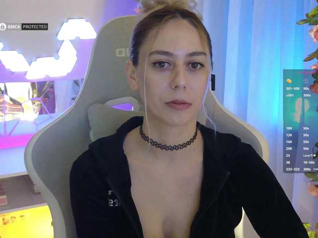 -Light-Fury-'s BongaCams show and profile