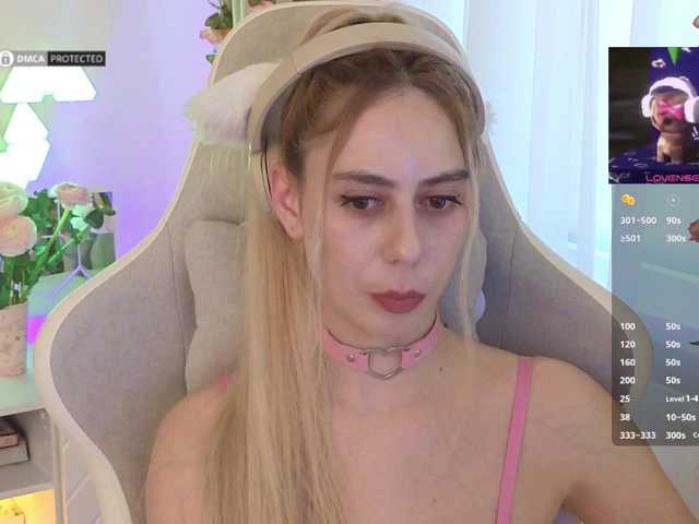 -Light-Fury- live cam