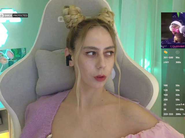 -Light-Fury-'s BongaCams show and profile