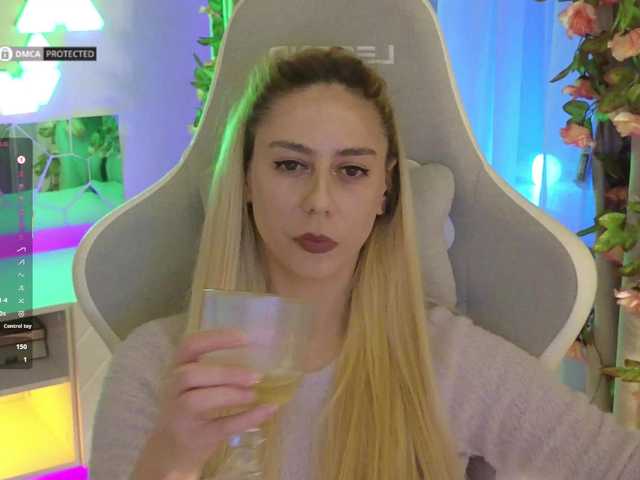 -Light-Fury-'s BongaCams show and profile